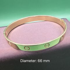 Gold Jewellery - 916 Gold Bangle - 42.26 G ($136.50/G)