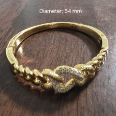 24K Gold Bangle with Decorative Centrepiece – 14.82 G
